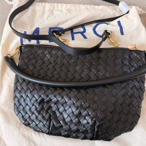 Clare V. Petite Moyen Messenger Black Diagonal Woven
